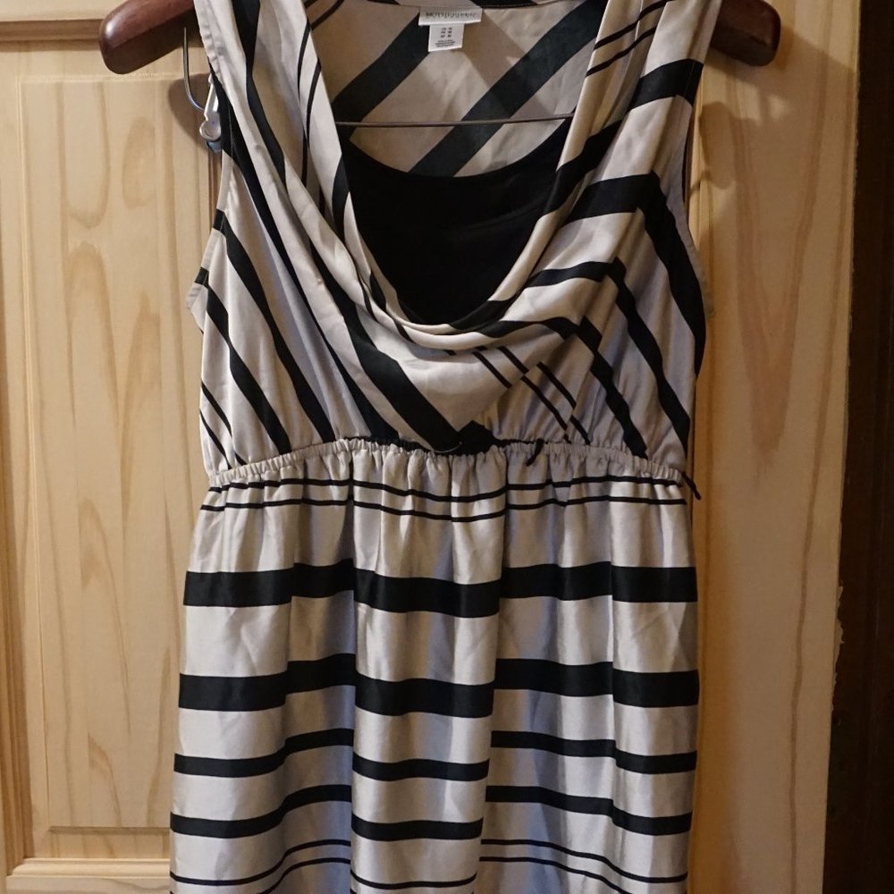 Motherhood Maternity Dress